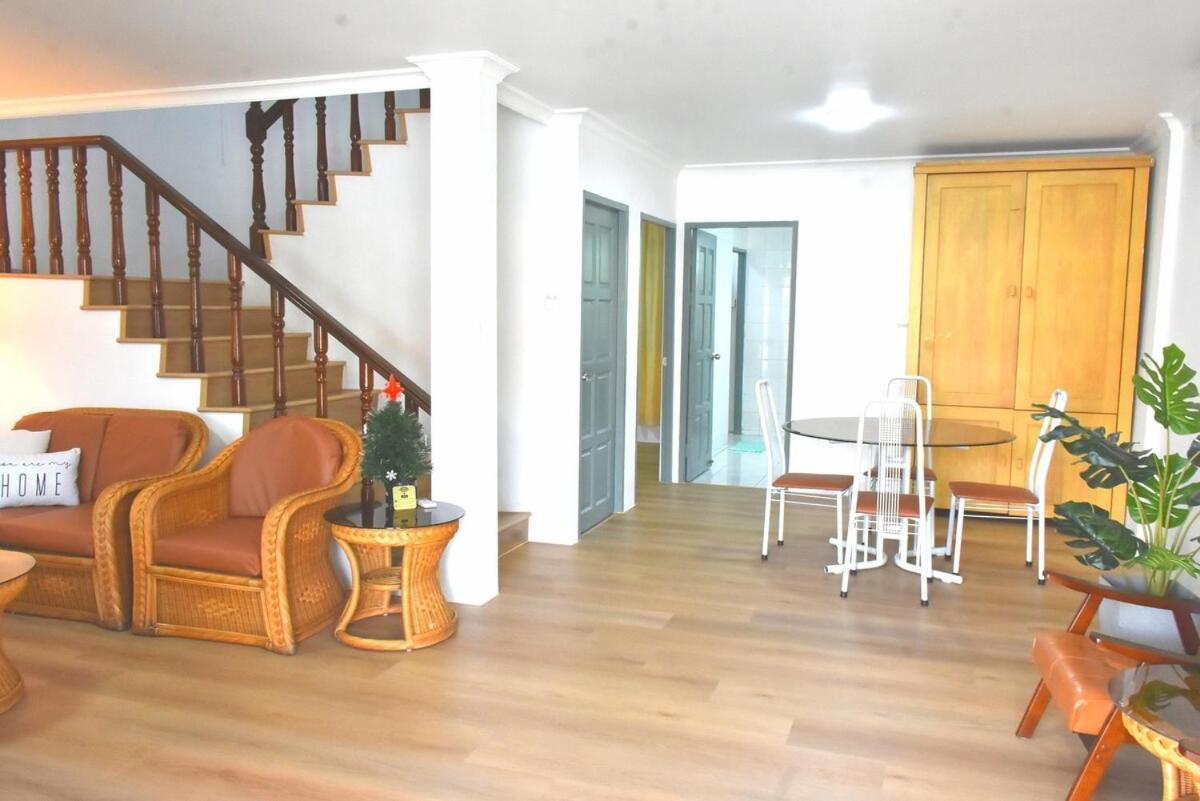 Rain Tree Homestay Bintulu Kültér fotó